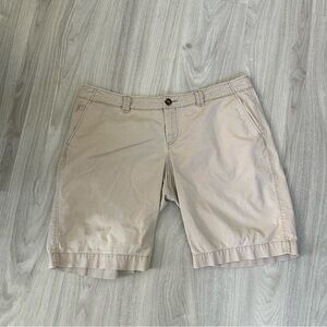 Old Navy Tan Bermuda Shorts Flat Front Design